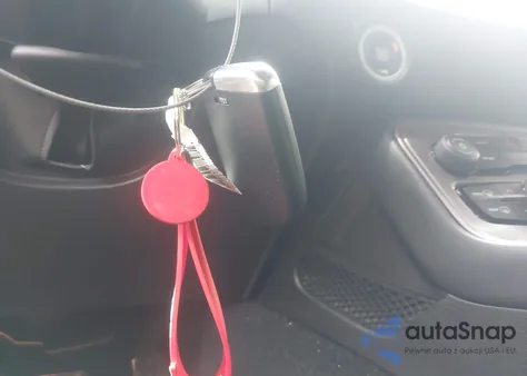 2023 Dodge Challenger Sxt z USA, uszkodzony, nr VIN 2C3CDZAG9PH597323